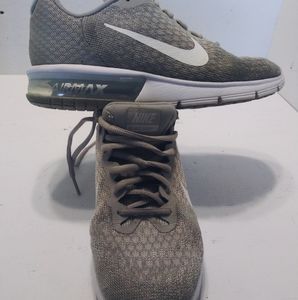 Nike air max sequent 2 running shoes size 8 used